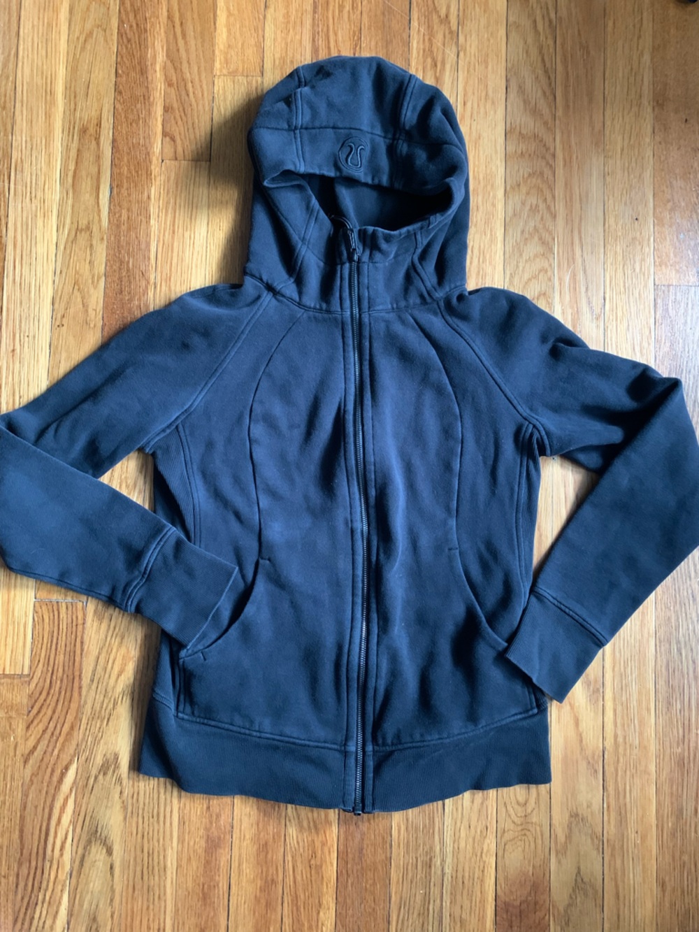 Lululemon full zip scuba hoodie in black size 8